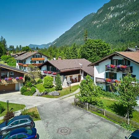 Foehrenhof Apartamento